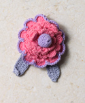 Small Scallops Brooch In Pretty Pink
